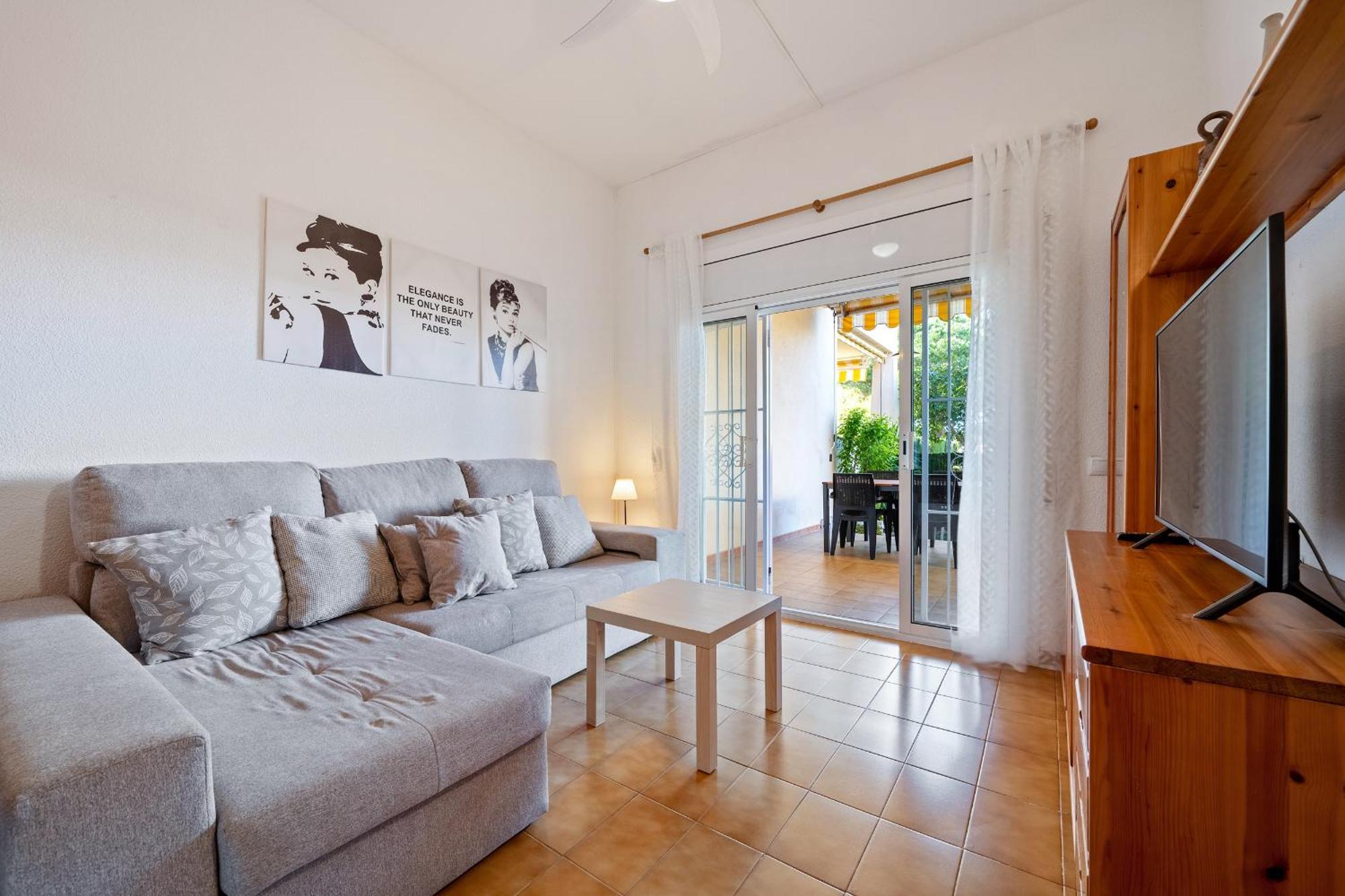 Hauzify I Apartament Audrey プラヤ・デアロ エクステリア 写真
