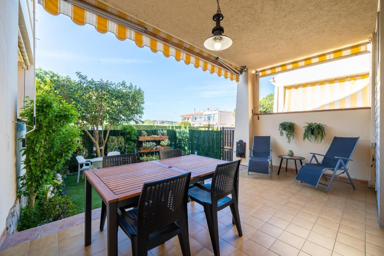 Hauzify I Apartament Audrey プラヤ・デアロ エクステリア 写真