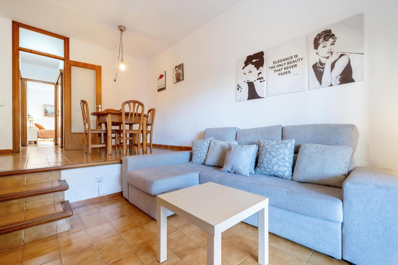 Hauzify I Apartament Audrey プラヤ・デアロ エクステリア 写真