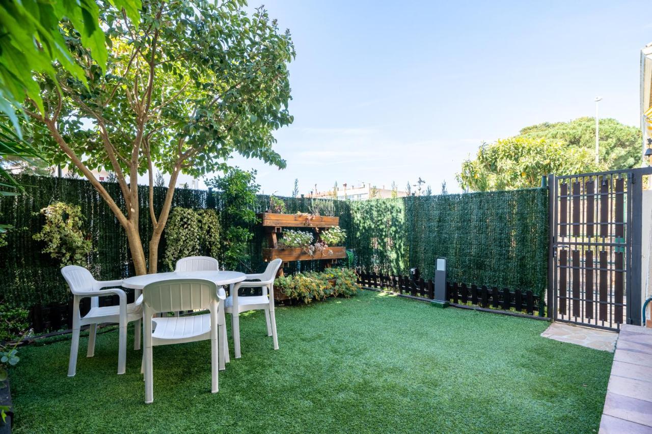 Hauzify I Apartament Audrey プラヤ・デアロ エクステリア 写真